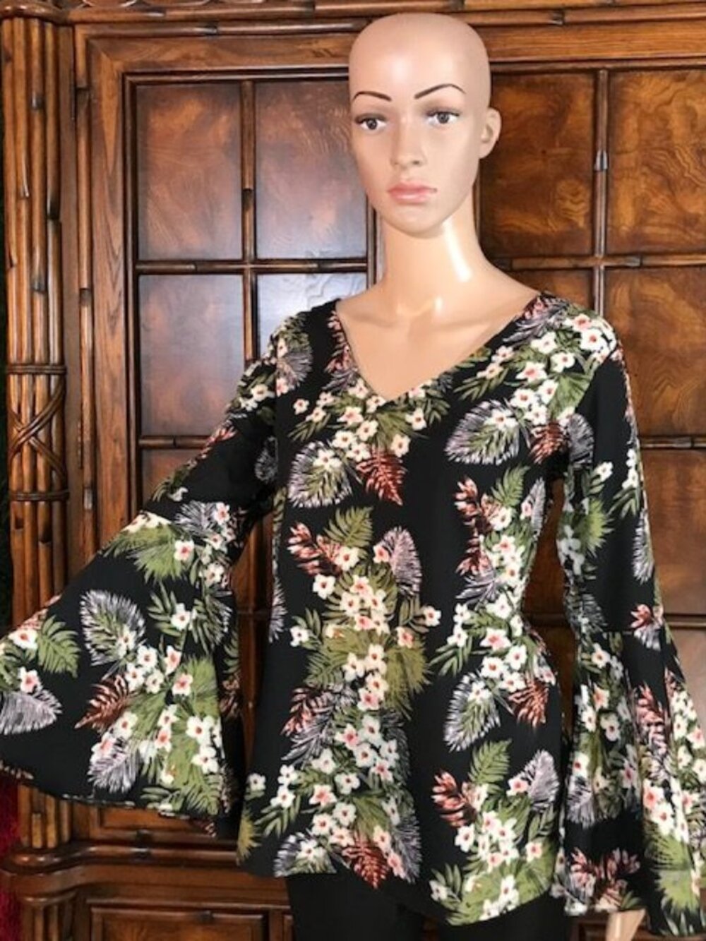 Le Mou Black Garden Floral Bell Sleeve Vneck Blouse